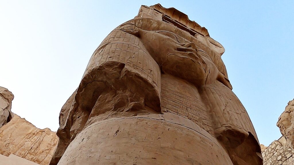 luxor-tagesausflug-hatschesput-tempel-5