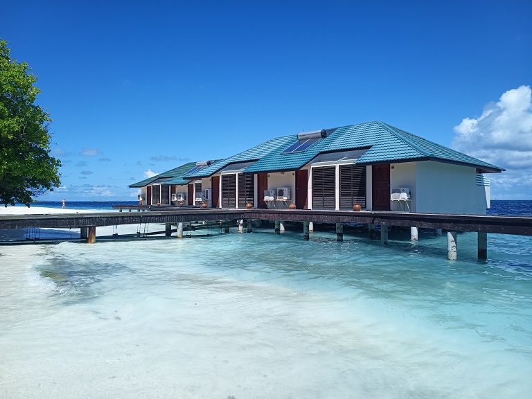 embudu-village-wasserbungalow
