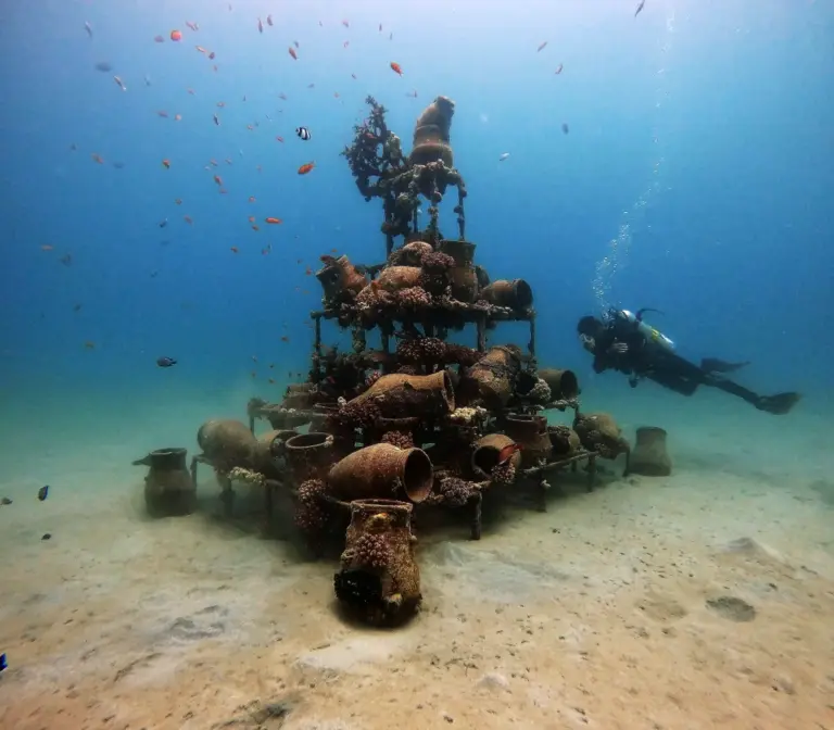 Scuba-World-Makadi-Bay-Hausriff-künstliches-Riff-Pyramid-2