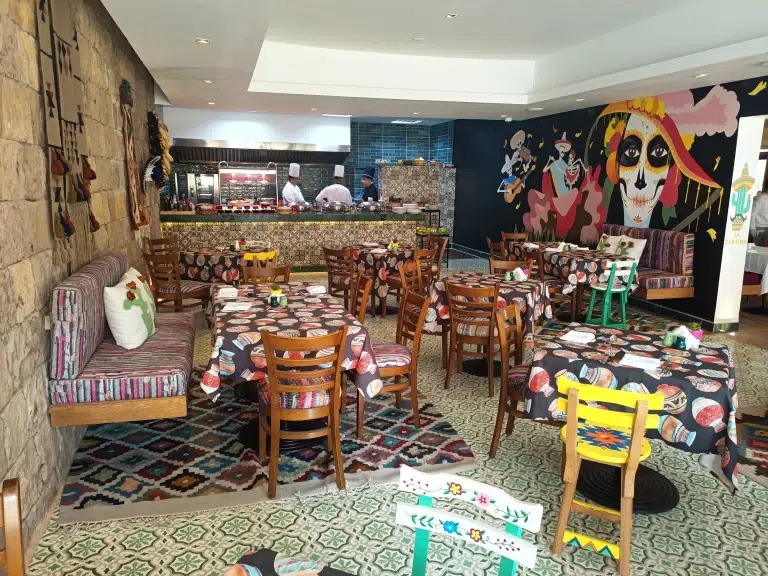 fort-arabesque-resaturant-mexikaner-west-bay