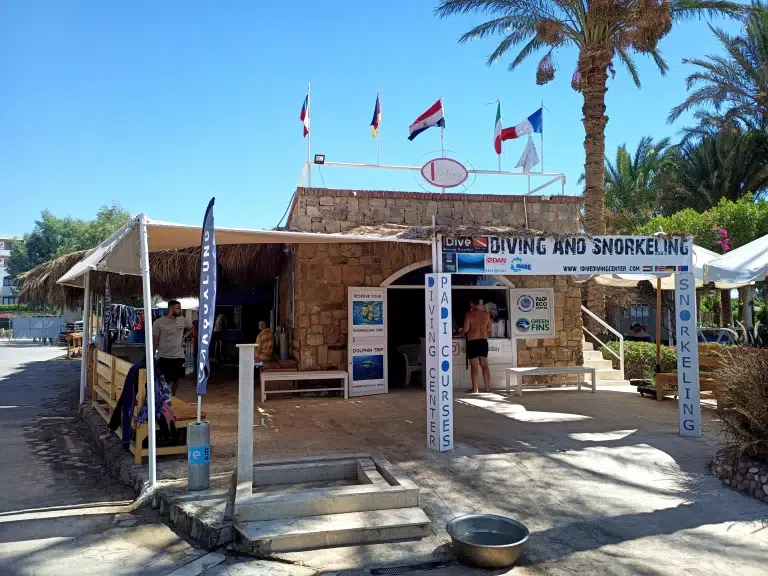 fort-arabesque-tauchschule-idive