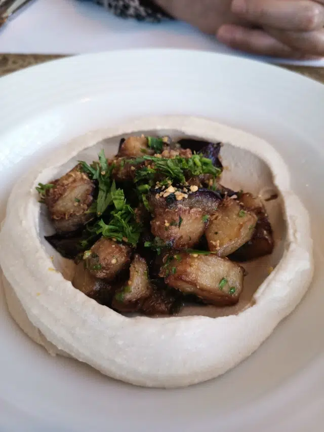 oberoi-sahl-hasheesh-restaurant-vorspeise-humus