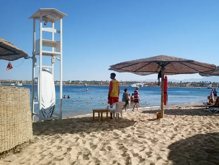 fort-arabesque-schnorcheln-hausriff-lifeguards